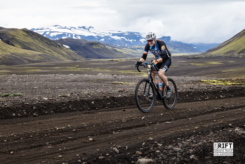 Profile of Steve riding at The Rift. Photo credit: Bjarni Baldursson
